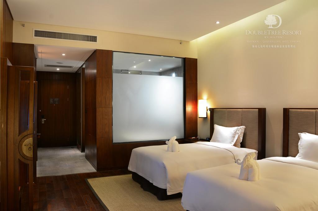 Baoting Doubletree Resort By Hilton Hotel Hainan - Qixianling Hot Spring מראה חיצוני תמונה