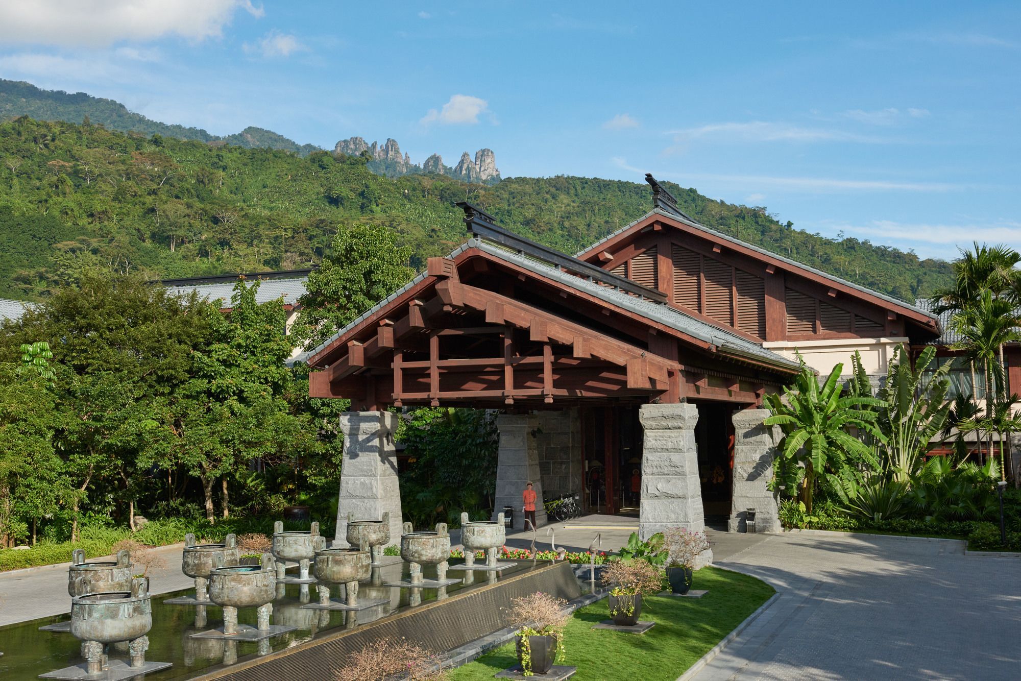 Baoting Doubletree Resort By Hilton Hotel Hainan - Qixianling Hot Spring מראה חיצוני תמונה