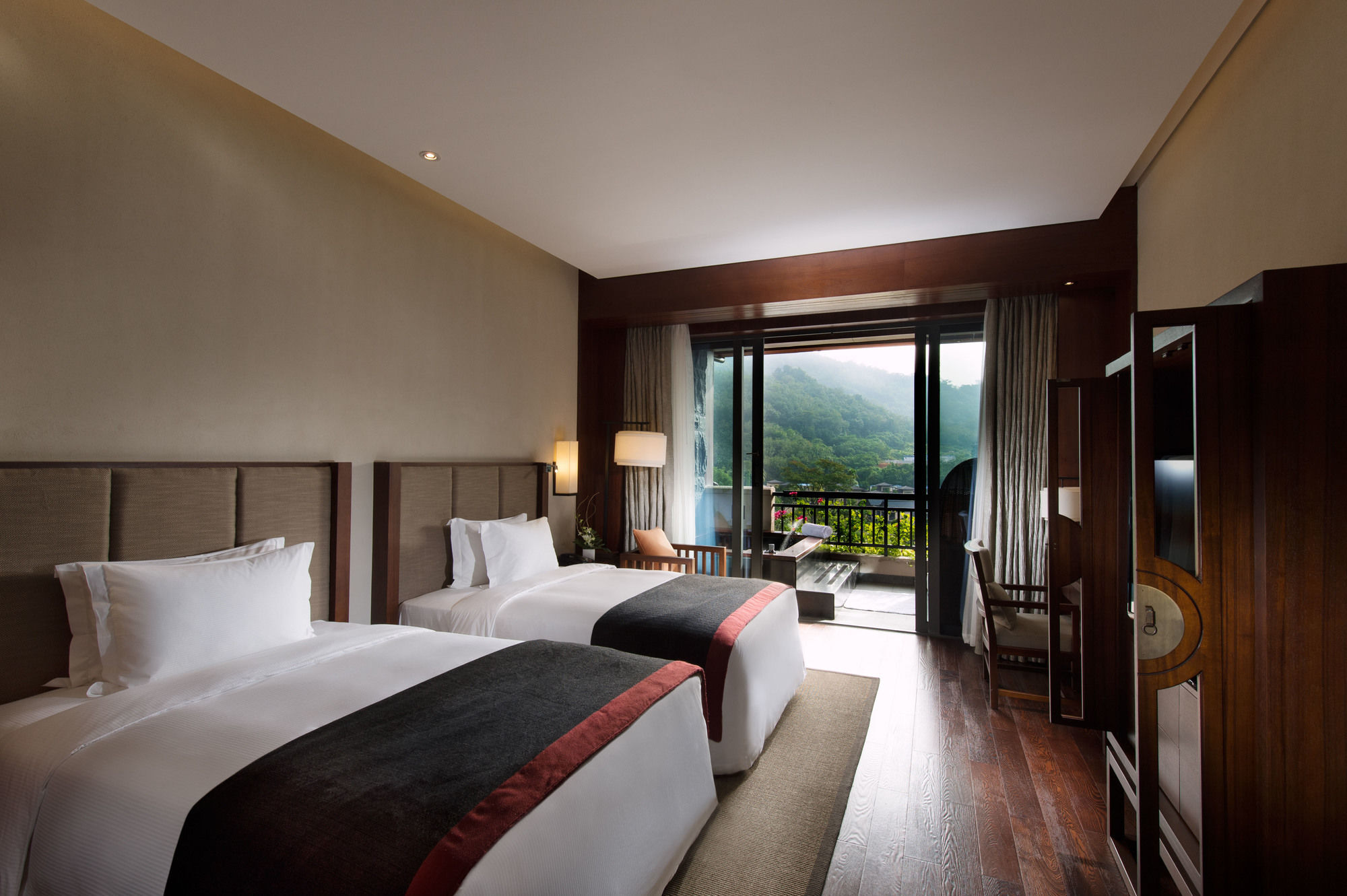 Baoting Doubletree Resort By Hilton Hotel Hainan - Qixianling Hot Spring מראה חיצוני תמונה